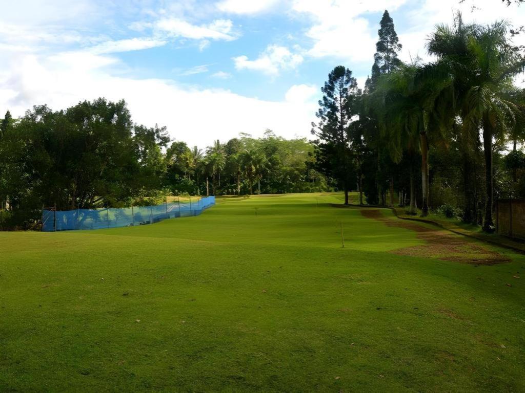 Augusta Sukabumi Hotel Esterno foto