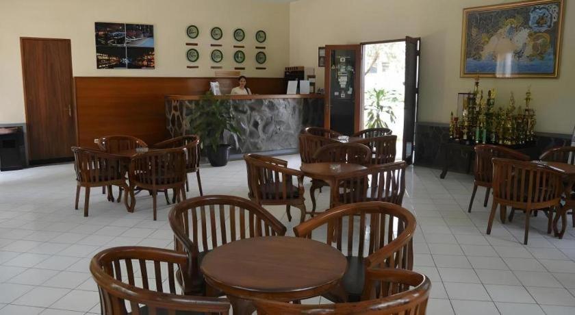 Augusta Sukabumi Hotel Esterno foto